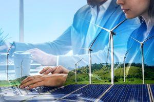 Photovoltaik und Windräder sind wichtige Energiequellen.